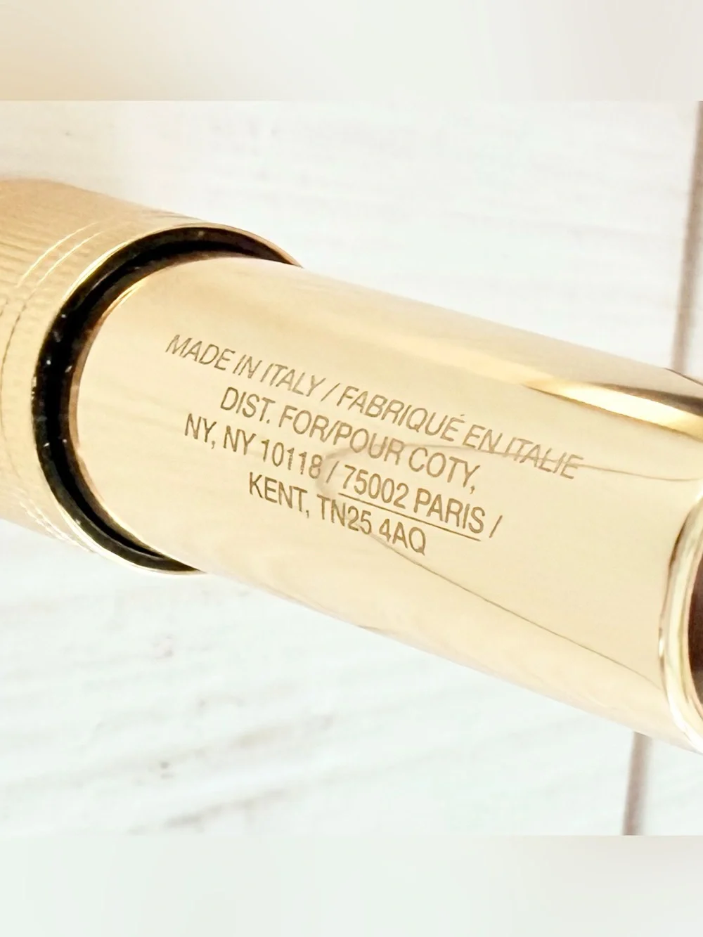 Gucci Satin Lipstick- 109 Pauline Brown